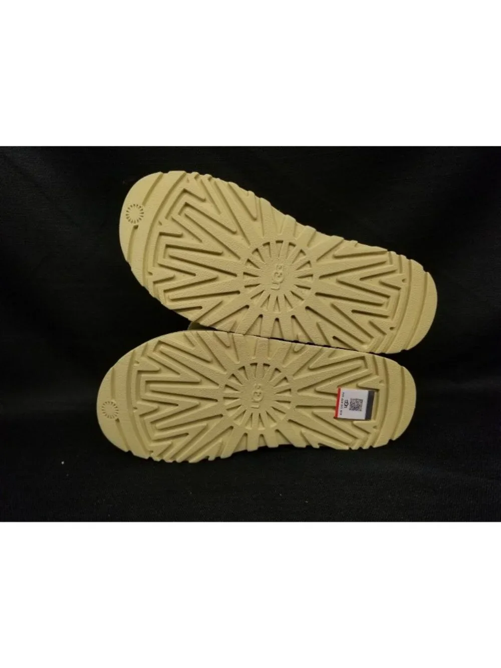 UGG Girls K GoldenGlow Slide Lime Green Size 5 NEW NO BOX!